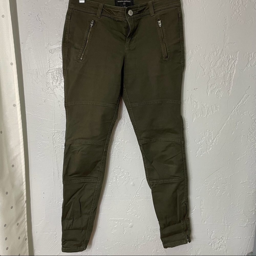 Banana Republic olive skinny jeans